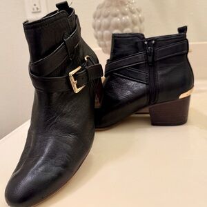 Coach Black Leather Booties with Buckles & Side Zipper 6 excellent Condition